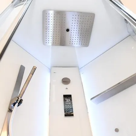 Madali And ホテル *