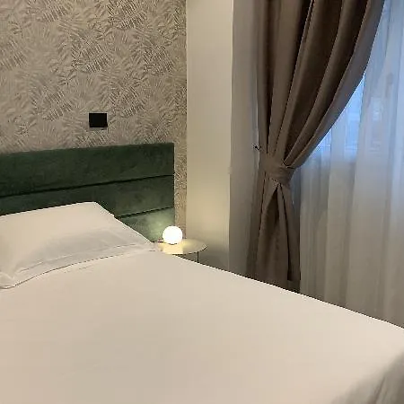 酒店 Madali And